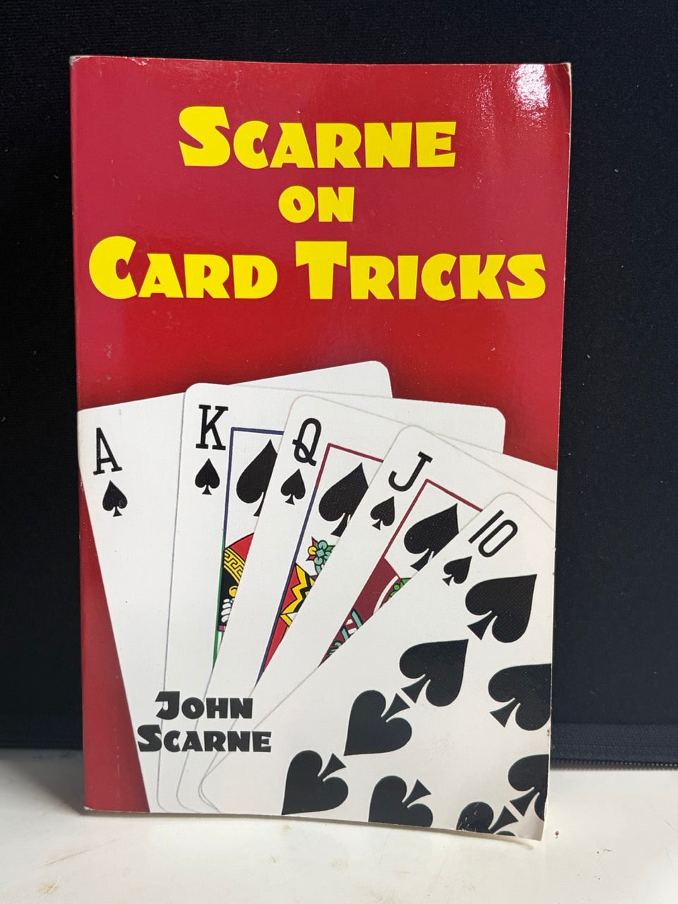 SCARNE Card Tricks-John Scarne  (Large Format Paperback)