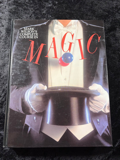 Mark Wilson's Complete Course In Magic - Mark Wilson (Hardcover)