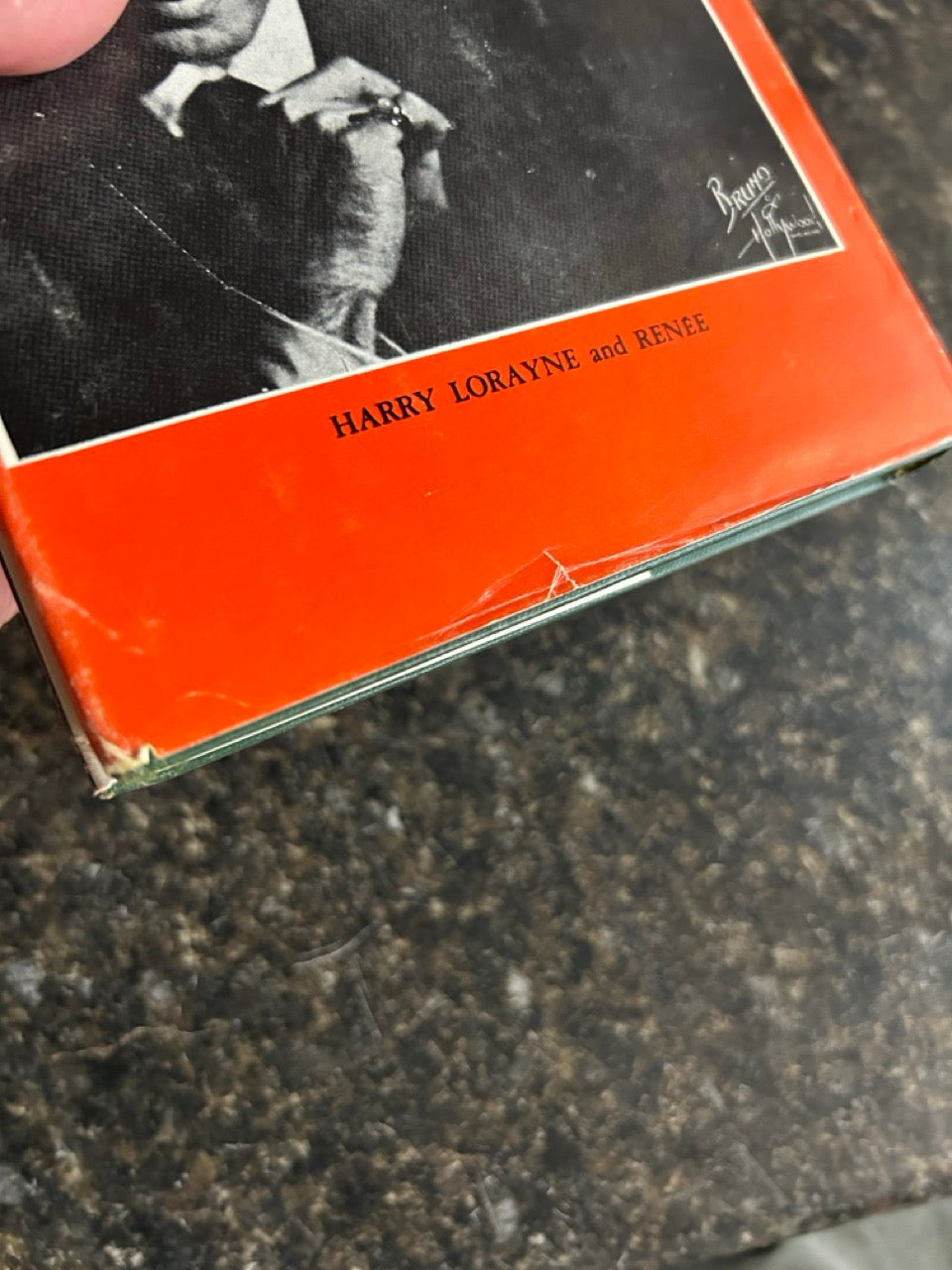 Close-Up Card Magic - First Edition/3rd Printing - Harry Lorayne (HC w/dj)