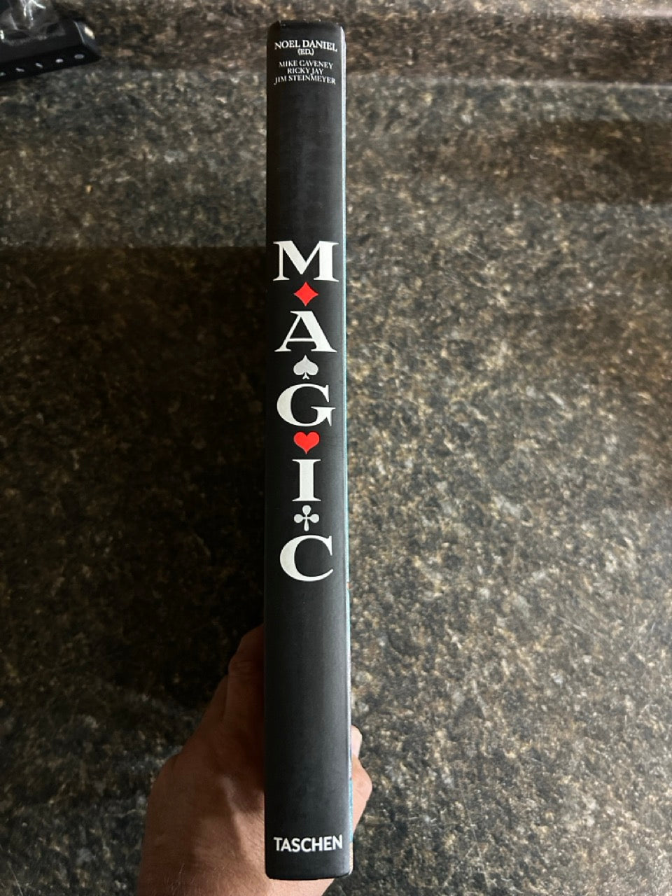 MAGIC: 1400s-1950s (MEDIUM sized version) - Noel Daniel (Taschen Books)