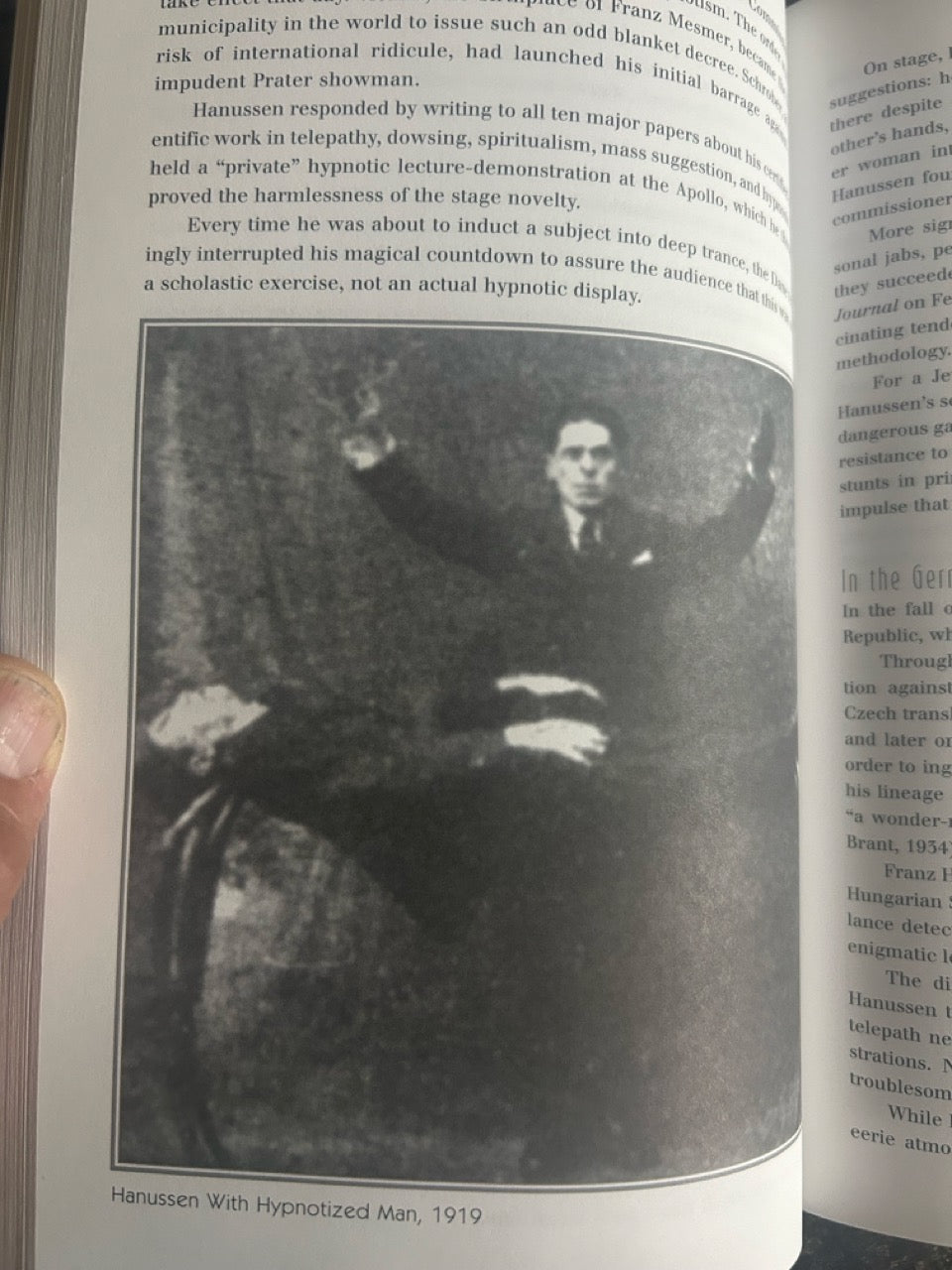 Erik Jan Hanussen: Hitler's Jewish Clairvoyant - Mel Gordon