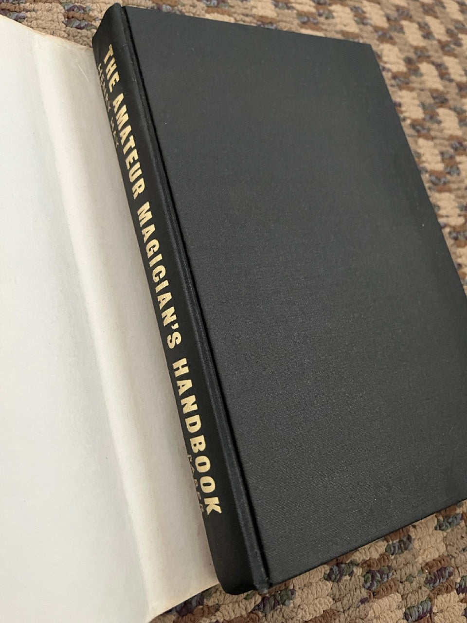 The Amateur Magician's Handbook - Henry Hay (HC, 1971 ed.)