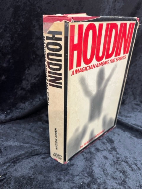 A Magician Among The Spirits - Houdini