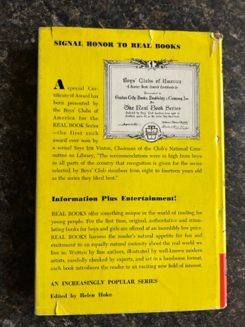 The Real Book About Magic - Joseph Leeming