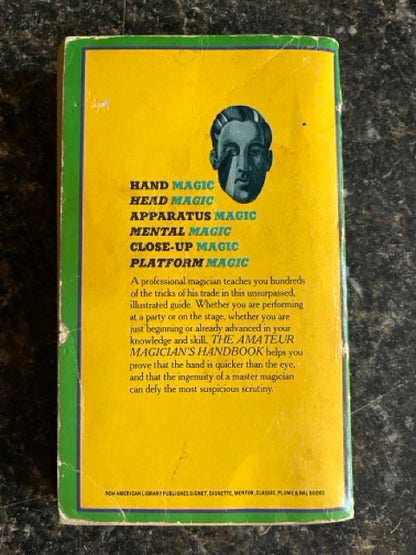 The Amateur Magician's Handbook (New Expanded Edition, pb) - Henry Hay