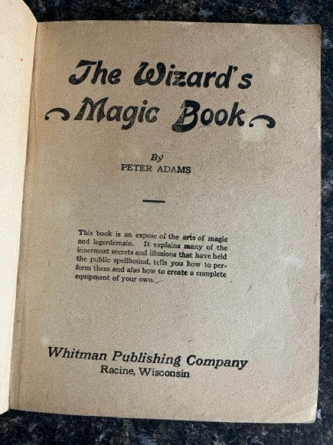 The Wizard's Magic Book - Peter Adams