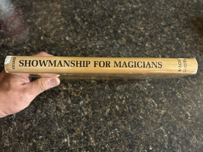 Showmanship for Magicians - Dariel Fitzkee - 4th edition