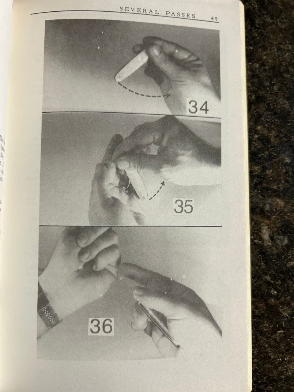 Ascanio's World Of Knives - Jose de la Torre