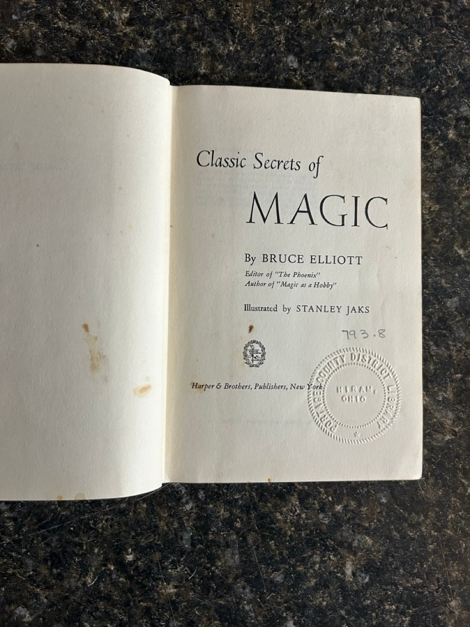 Classic Secrets of Magic - Bruce Elliott