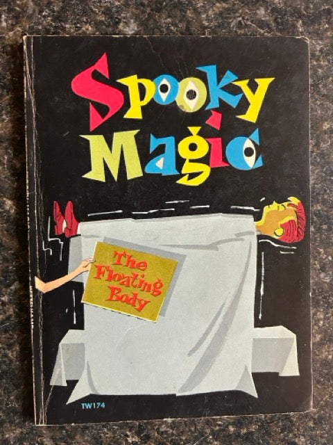 Spooky Magic - Larry Kettelkamp