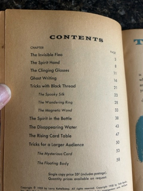 Spooky Magic - Larry Kettelkamp