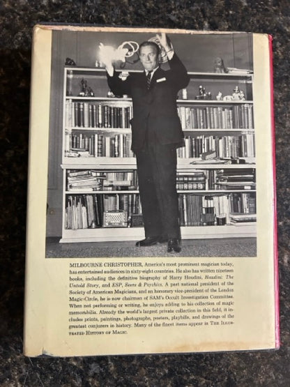 The Illustrated History of Magic - Milbourne Christopher