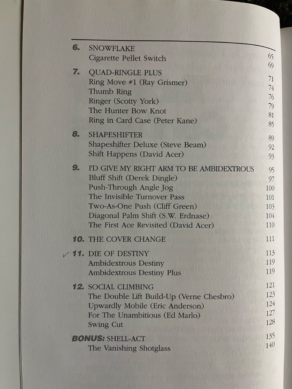 DeSouza's DeCeptions: The Magic Of Marc DeSouza - David Acer