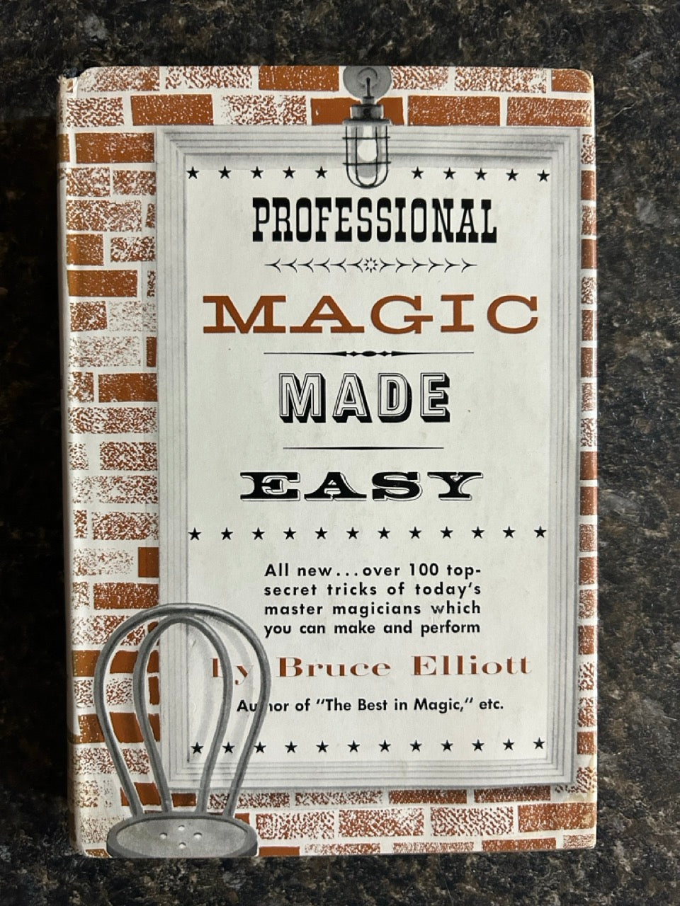 Professional Magic Made Easy - Bruce Elliott