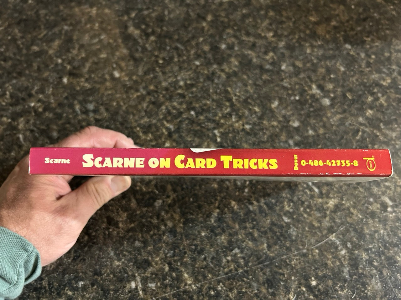 SCARNE Card Tricks-John Scarne  (Large Format Paperback)