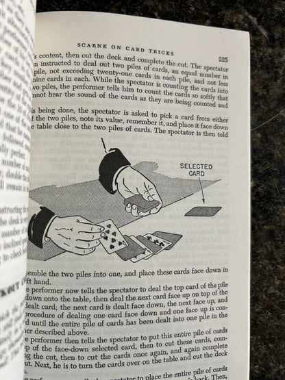SCARNE Card Tricks-John Scarne  (Large Format Paperback)