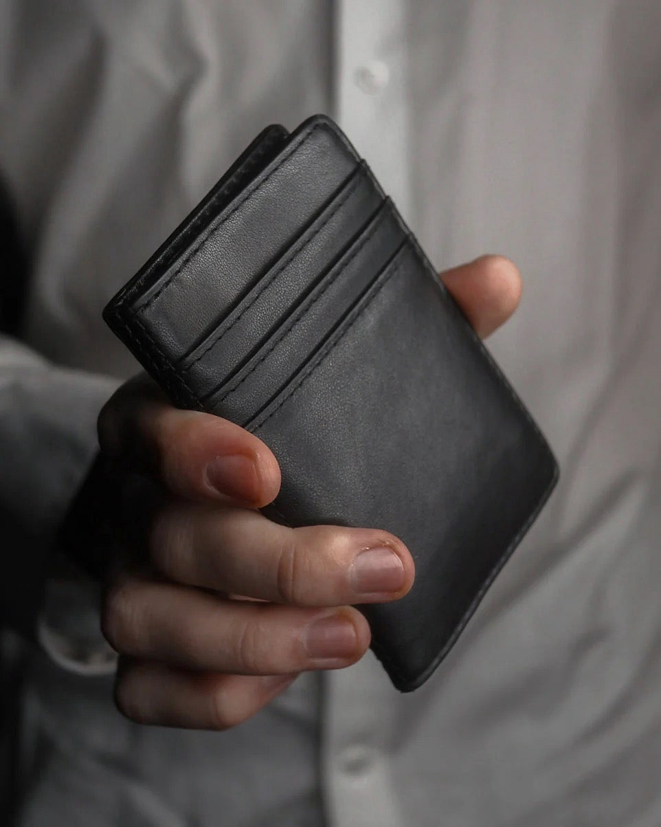 Orphic Wallet - the 1914.com/Lewis Leval (SM1)