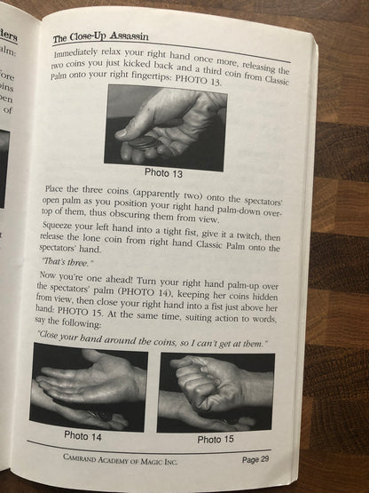 Richard Sanders: Close-Up Assassin - David Acer