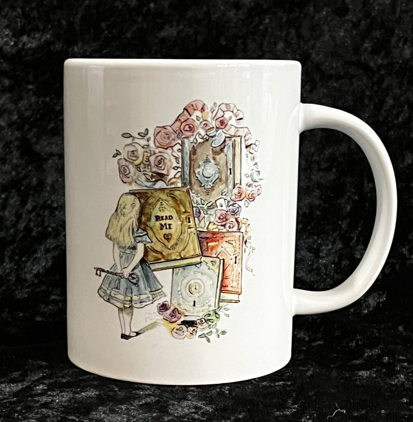 Alice in Bookland mug, Alice in Wonderland